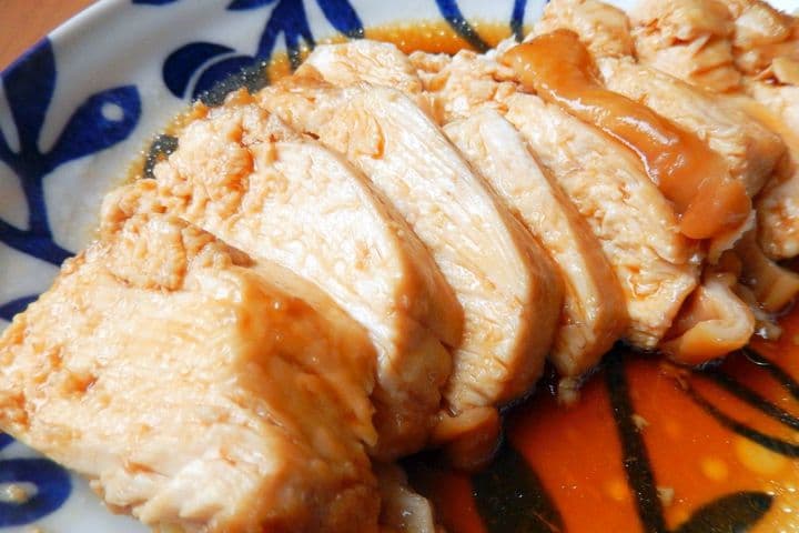 レンジでしっとり「鶏チャーシュー」の簡単レシピ！