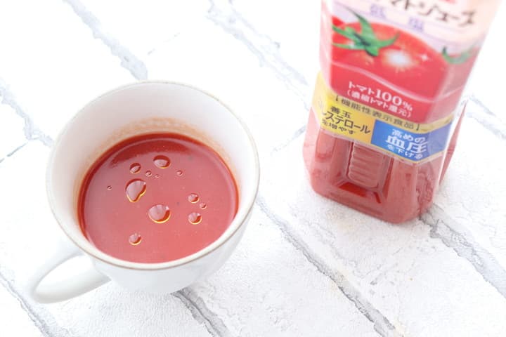 温めるだけ！トマトジュースでお手軽スープ