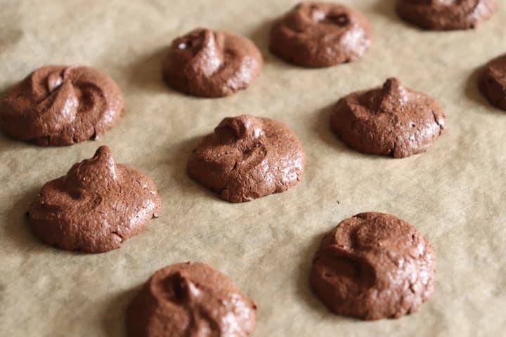 焼きチョコ 簡単レシピ 家庭で簡単にサクとろっ 手で溶けない 溶けちゃう前にチョコを救済 えん食べ