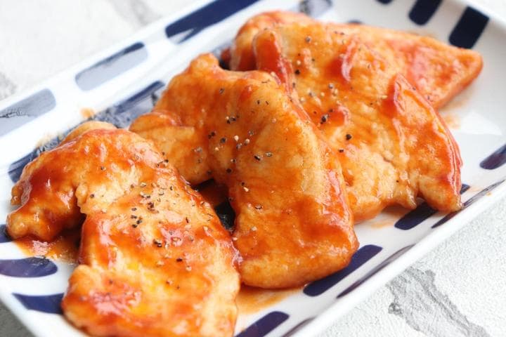 鶏むね肉でガッツリ「鶏肉のケチャップ炒め」レシピ