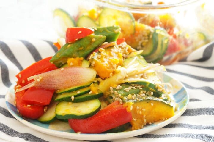 レンジで簡単「夏野菜ナムル」冷やしても美味！