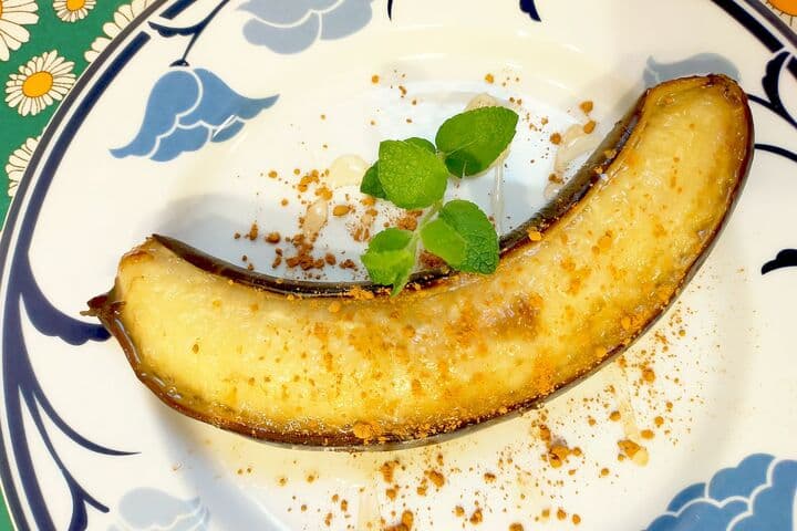 トースターで焼くだけ「皮ごと焼きバナナ」レシピ！