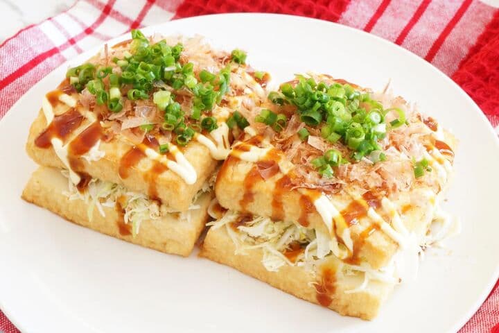 「厚揚げお好み焼き風サンド」カットキャベツの簡単レシピ！