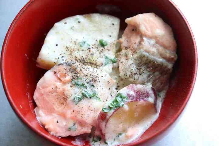 「鮭とさつまいものクリーム煮」レシピ！フライパンひとつで簡単にできる