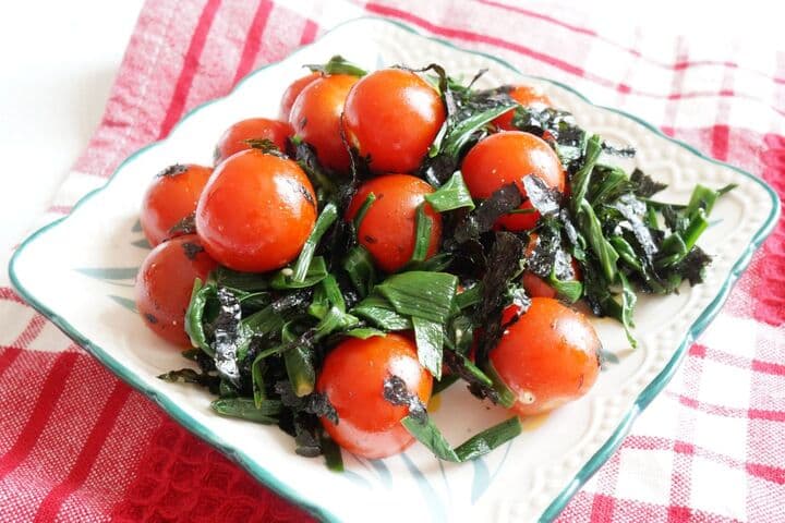 「トマトとニラの中華和え」レンジで簡単レシピ！