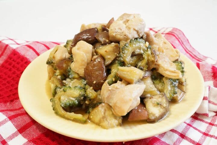 「鶏なすゴーヤの味噌炒め」夏野菜の簡単レシピ！