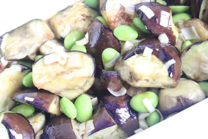 「焼きなすと枝豆の中華風和え」レシピ！とろけるなすに弾ける枝豆