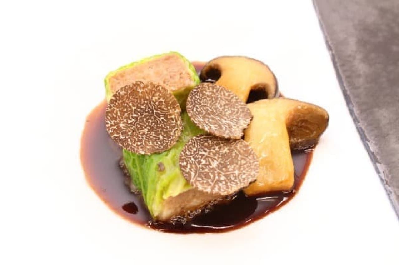 2014年「今年の一皿」は「ジビエ料理」  （画像：発表会でふるまわれた「蝦夷小鹿の赤ワイン煮込み」）