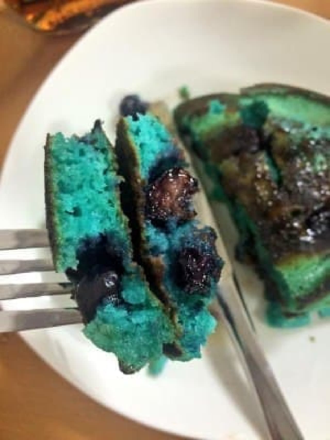 愛情たっぷり 青いホットケーキ が Twitter で話題に えん食べ