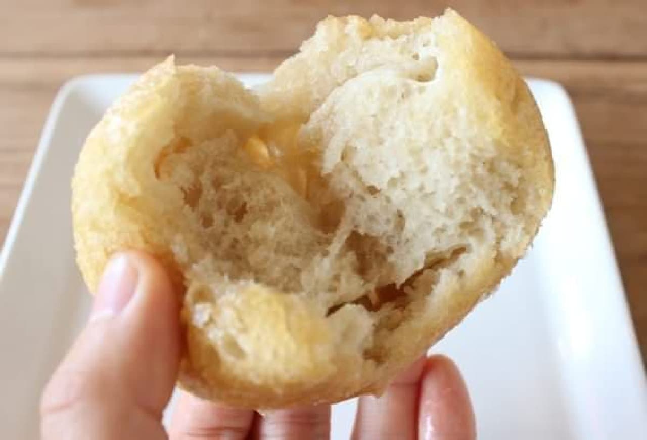 The salty sweet bread that you taste for the first time is very delicious!