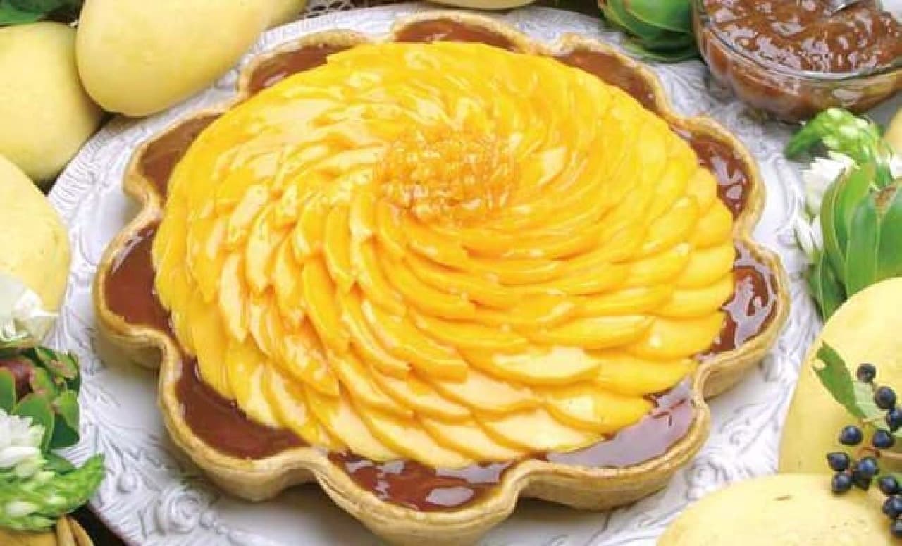 A collection of rich mango tarts!