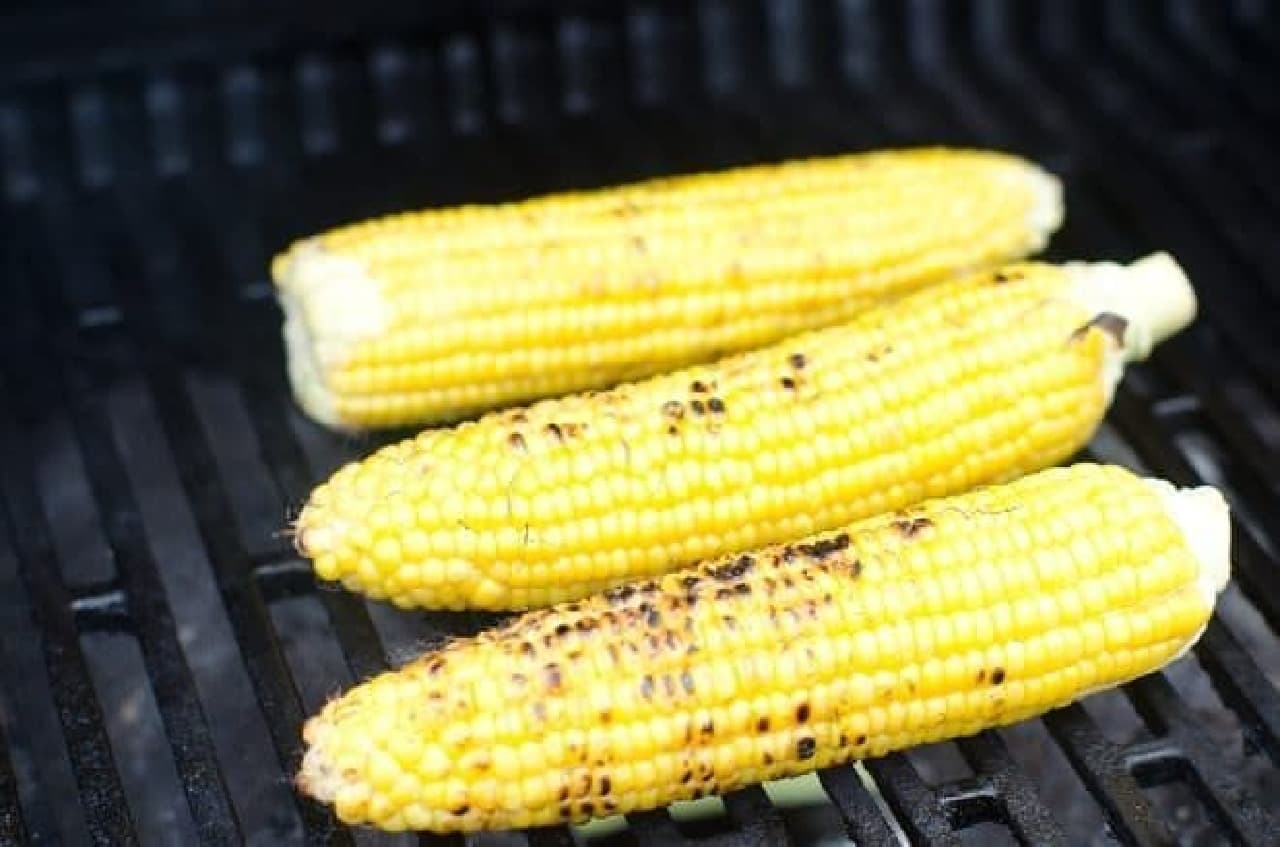 I want to apply soy sauce to the corn and bake it fragrantly.