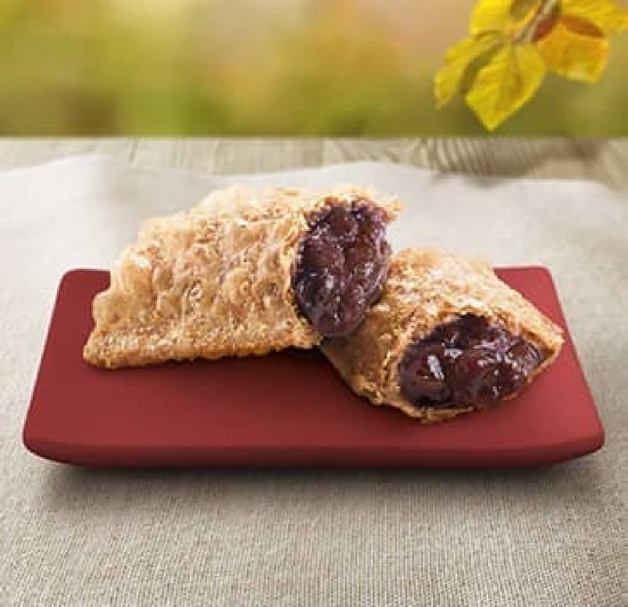Anko pie from McDonald's for 100 yen this year!