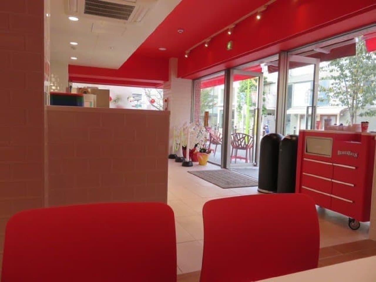 The inside of the store is also red x white