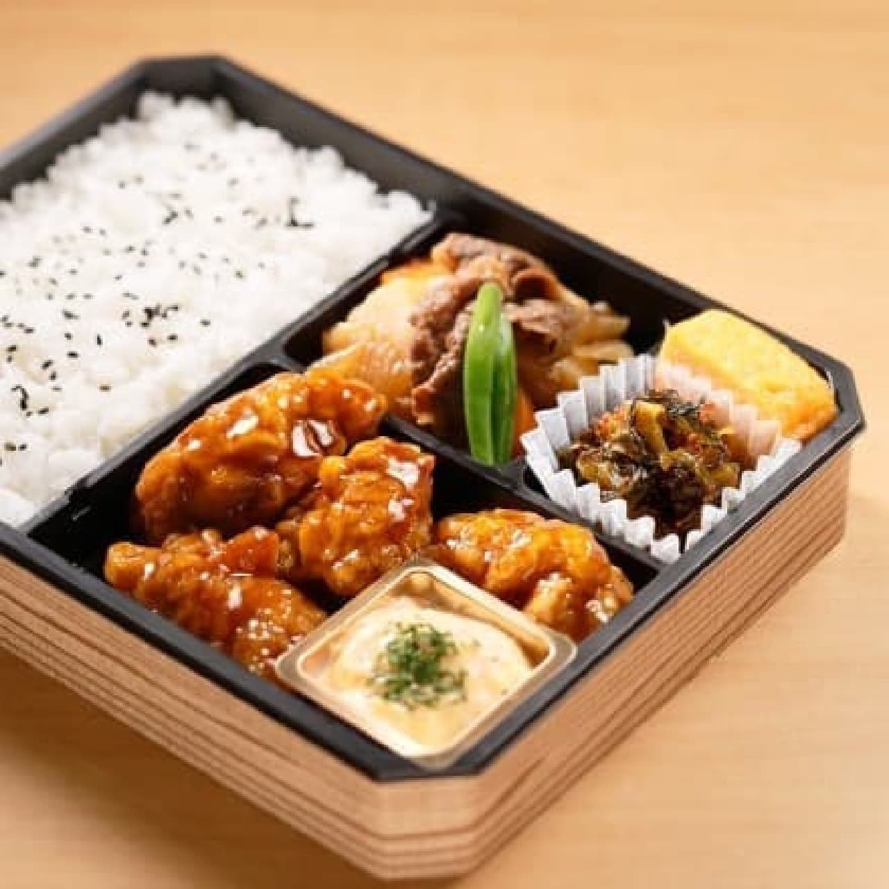 That "chicken nanban" is also a lunch box