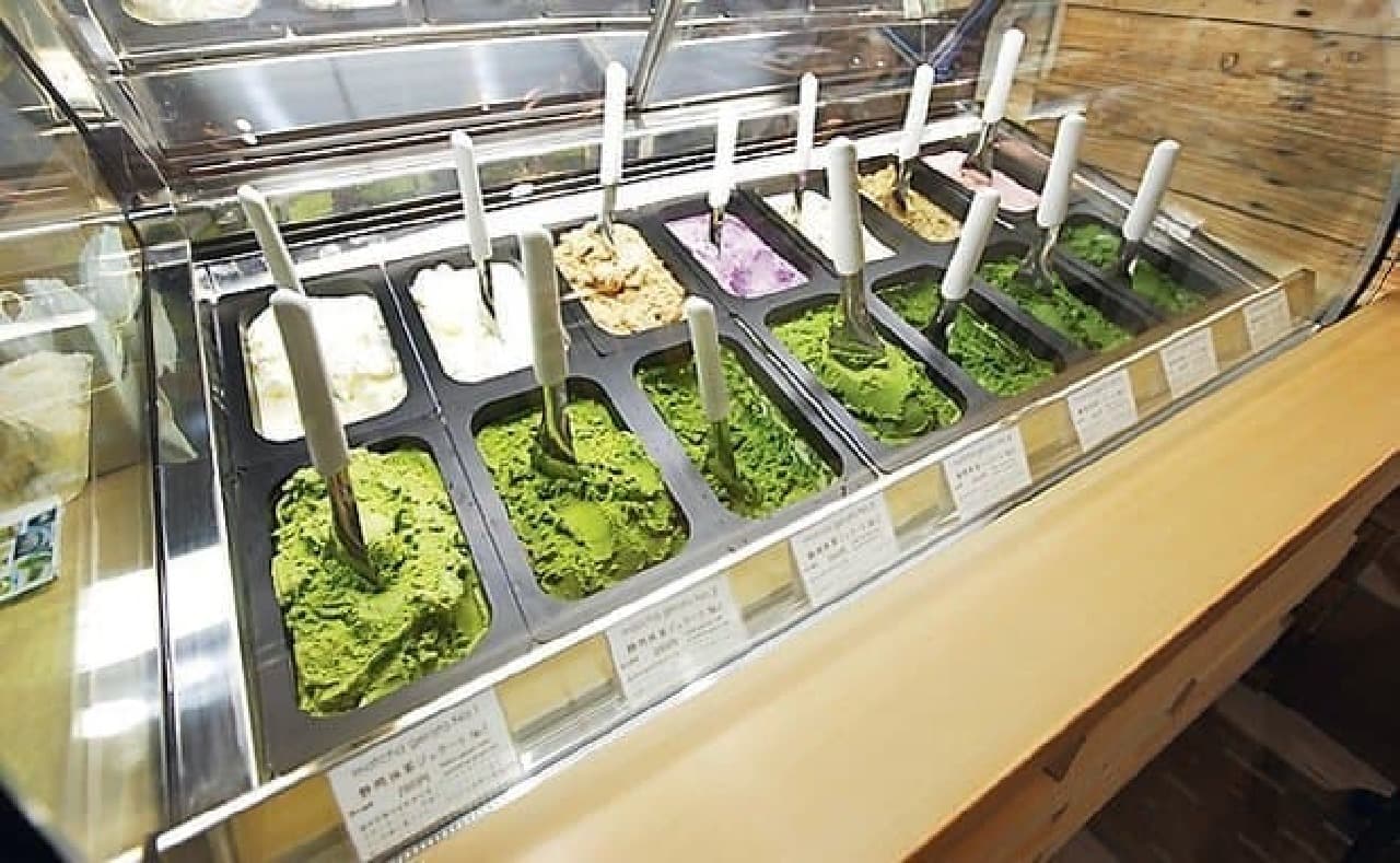 There are 14 flavors! But I still want to try matcha