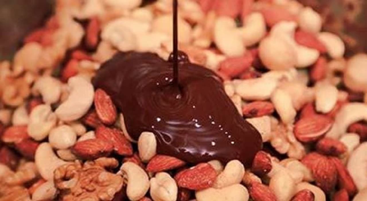 Made by coating nuts with couverture chocolate (image from the "Groovy Nuts" website)