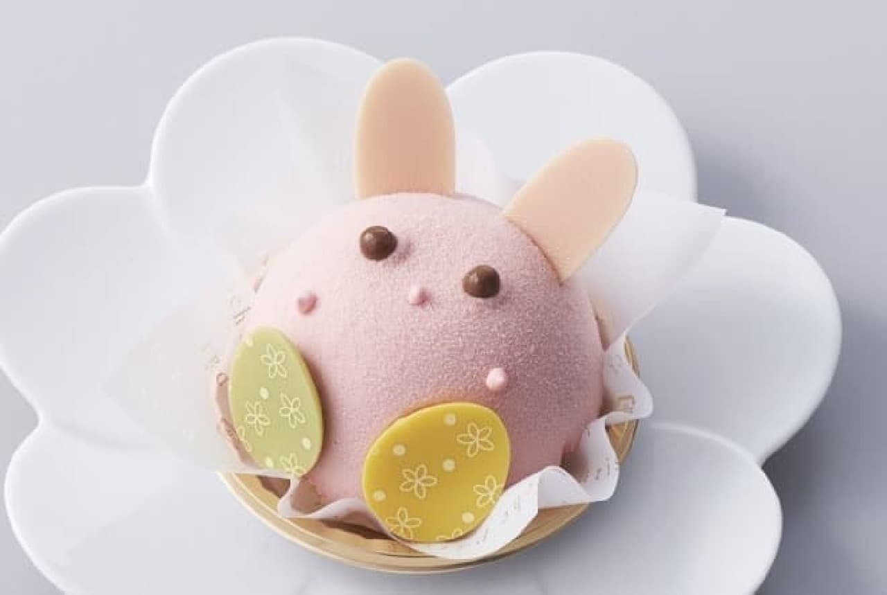 Easter sweets on Chateraise The image is "Easter Happy Animal Cute Rabbit-chan"