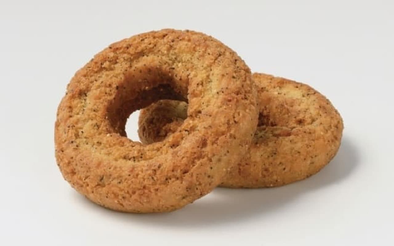 "16-grain milk tea donuts" supervised by Circle K Sunkus and Yu Yamada