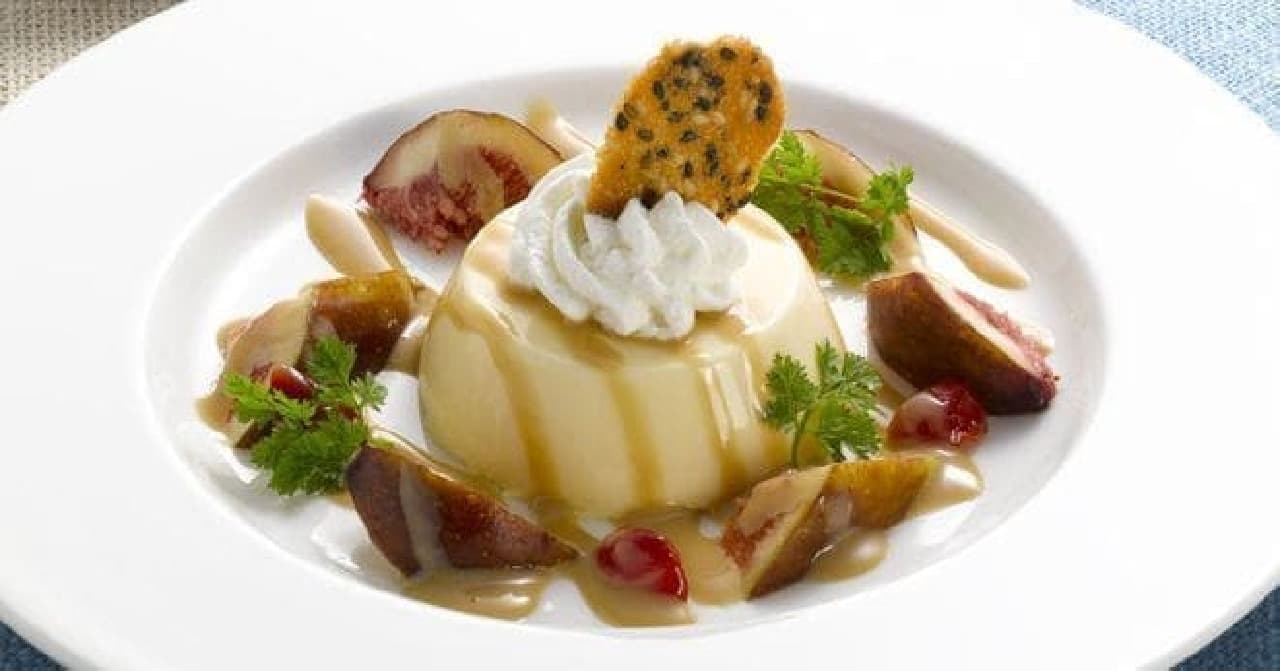 Royal Host "Fig & Cheese Pudding Plate"