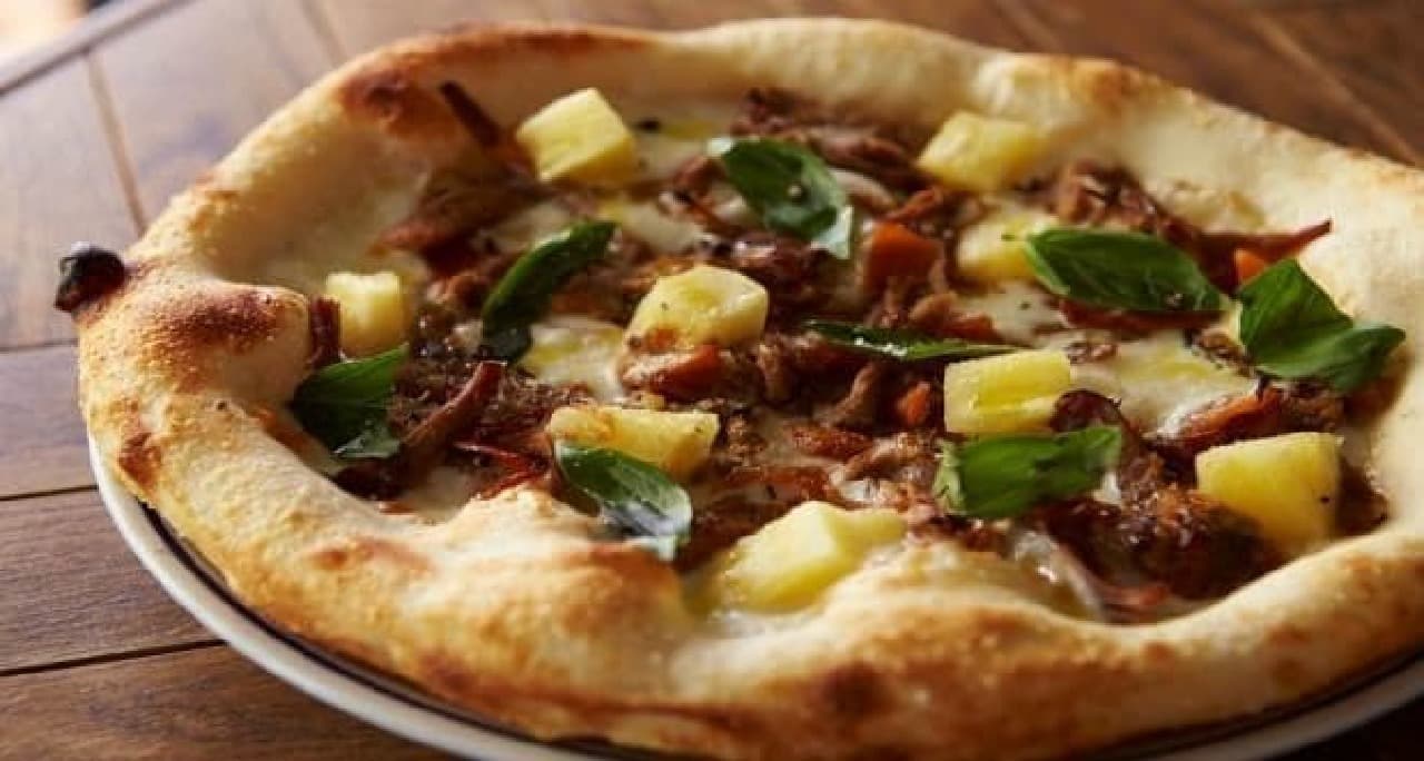 HyLife Pork TABLE "Grant's Pulled Pork and Pineapple Pizza"