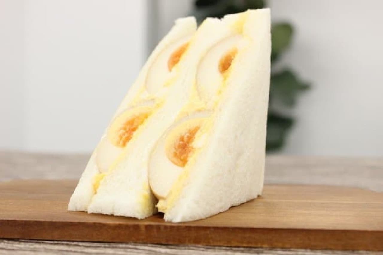 FamilyMart Soft-boiled egg sandwich