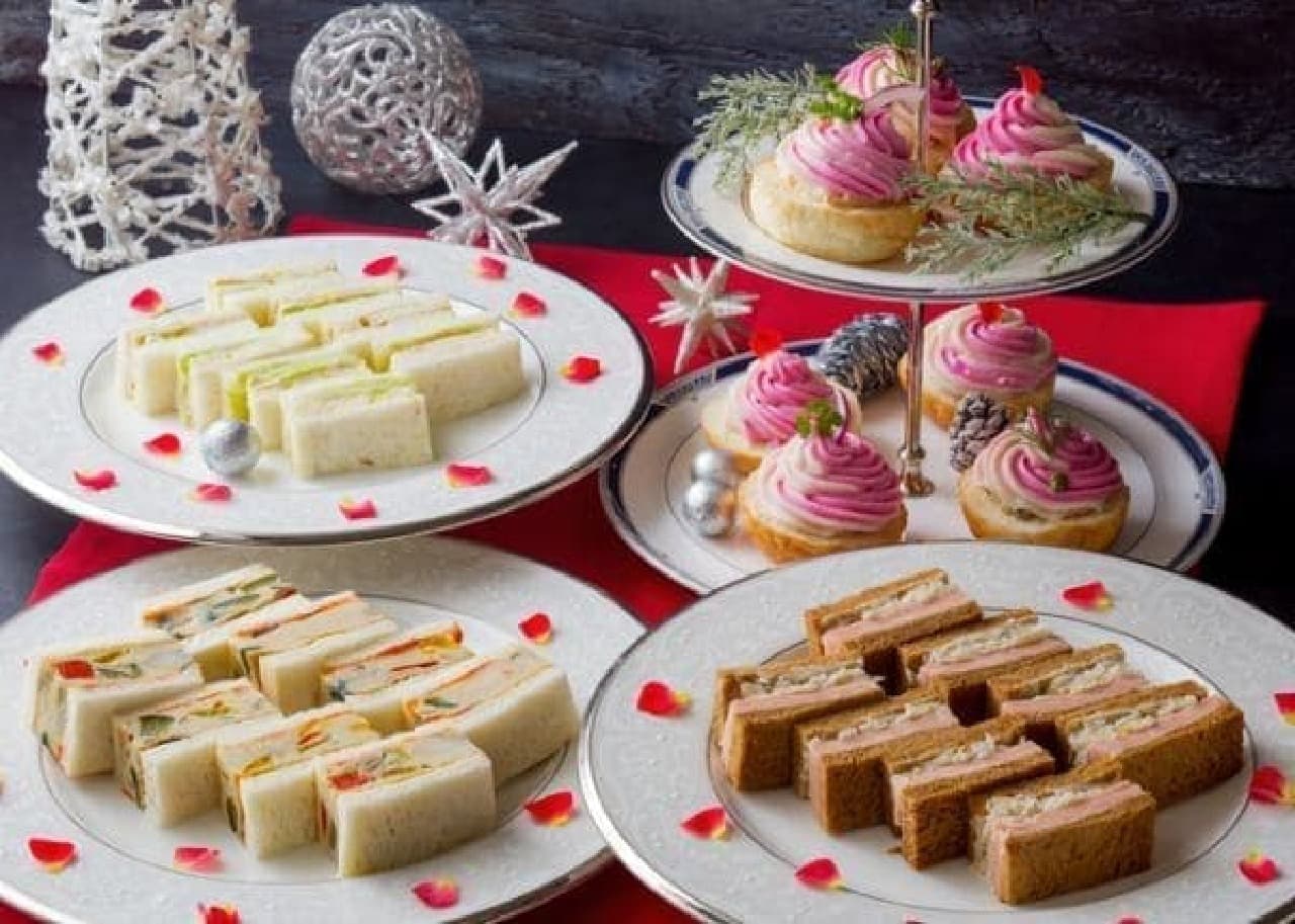 ホテルニューオータニ大阪「スイーツ＆サンドウィッチビュッフェ ～クリスマスケーキと栗とパンケーキ～」