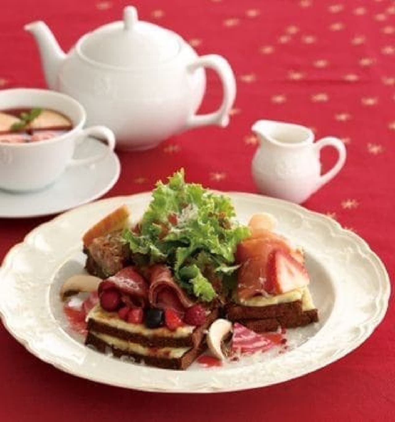 Afternoon Tea Tea Room "Open Sandwich with Prosciutto and Roast Beef"