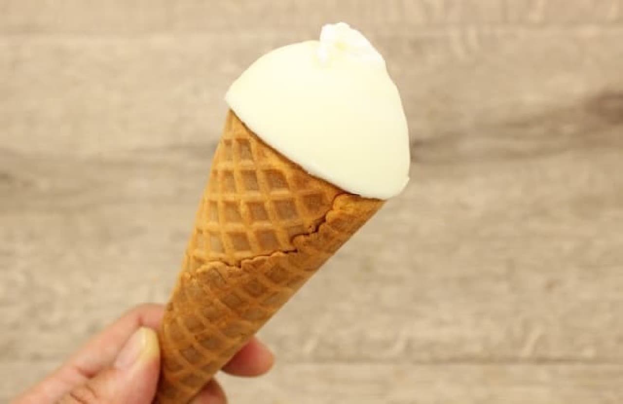 Imuraya "kiri cream cheese corn ice cream"