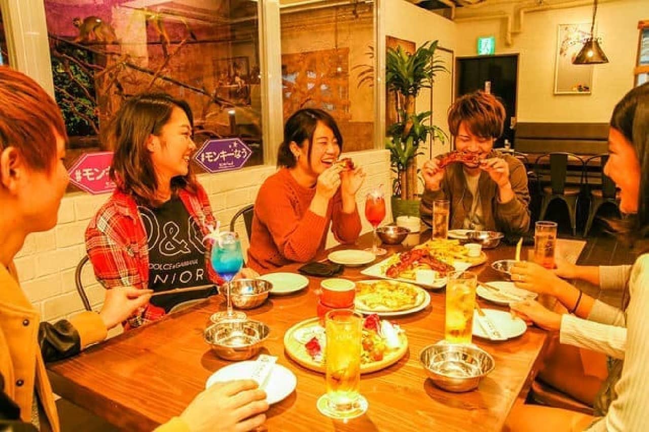 Restaurant with Monkey & BAR Ueno
