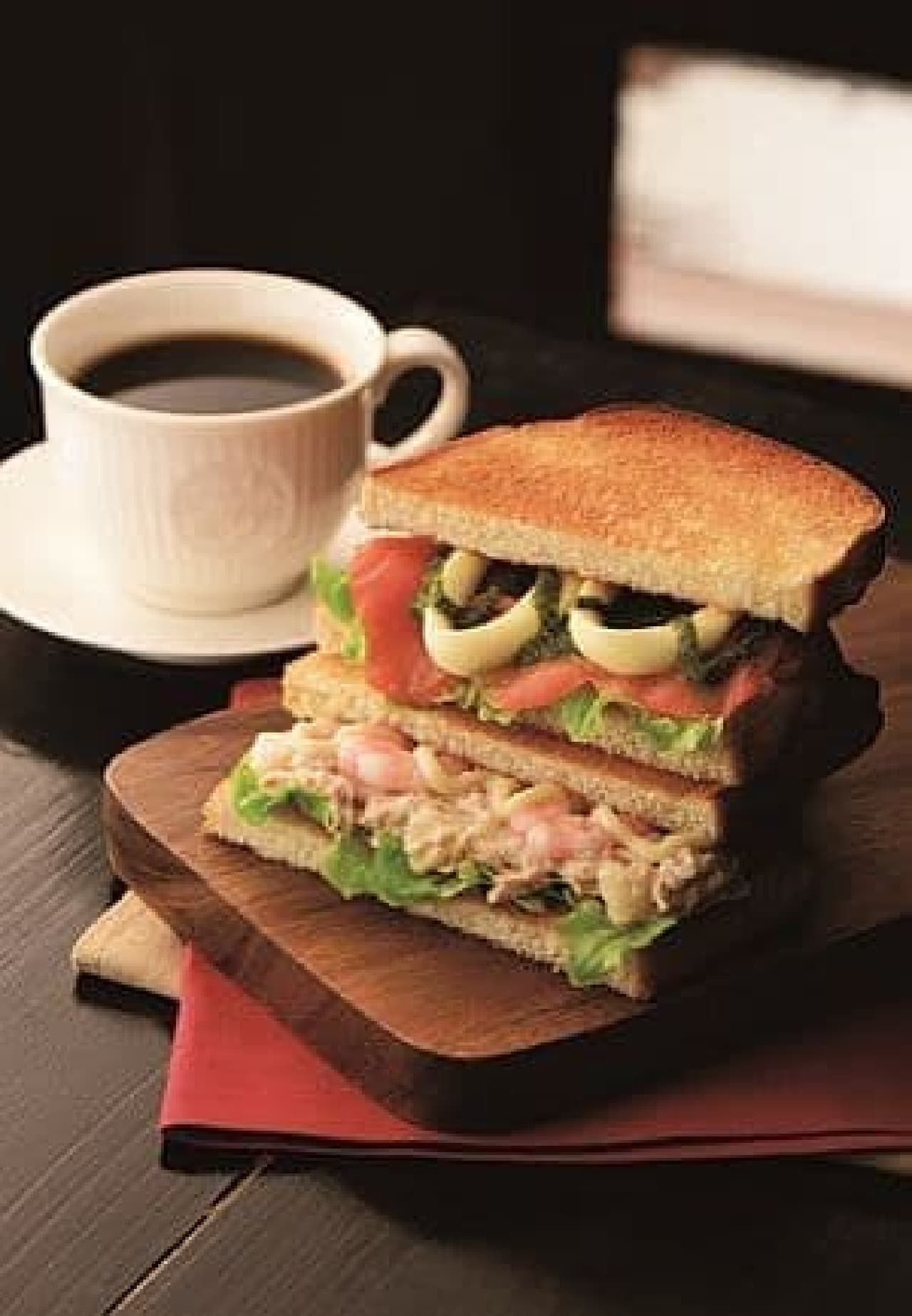 Cafe de Crié "Two Sandwiches: Salmon Cream Cheese and Shrimp Tuna"