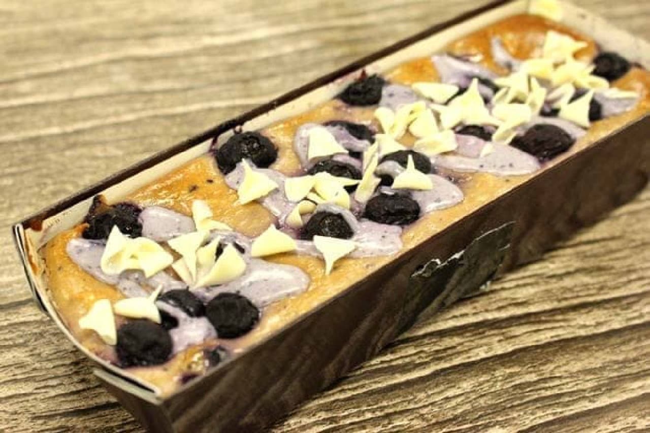 Seijo Ishii "Premium Cheesecake with Blueberries from Oregon"