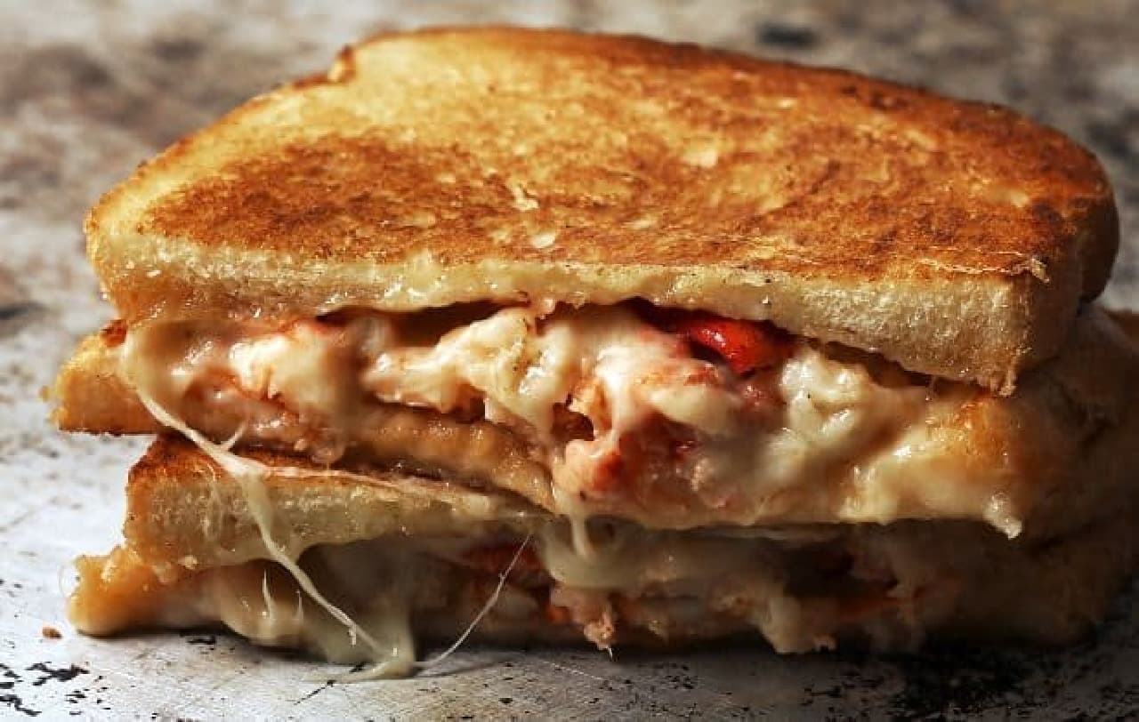 Luke's "Lobster Grilled Cheese"
