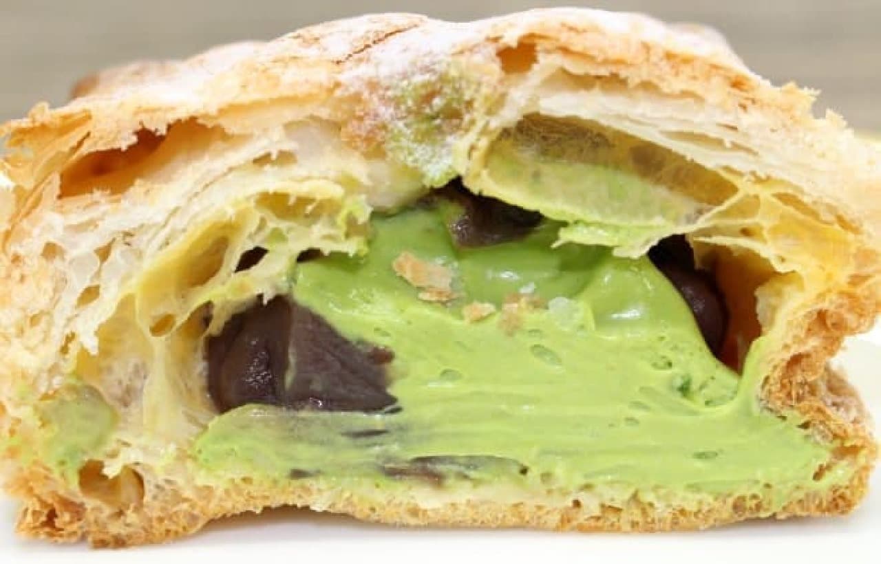Lawson "Japanese style pie shoe with red bean paste and matcha whipped cream"