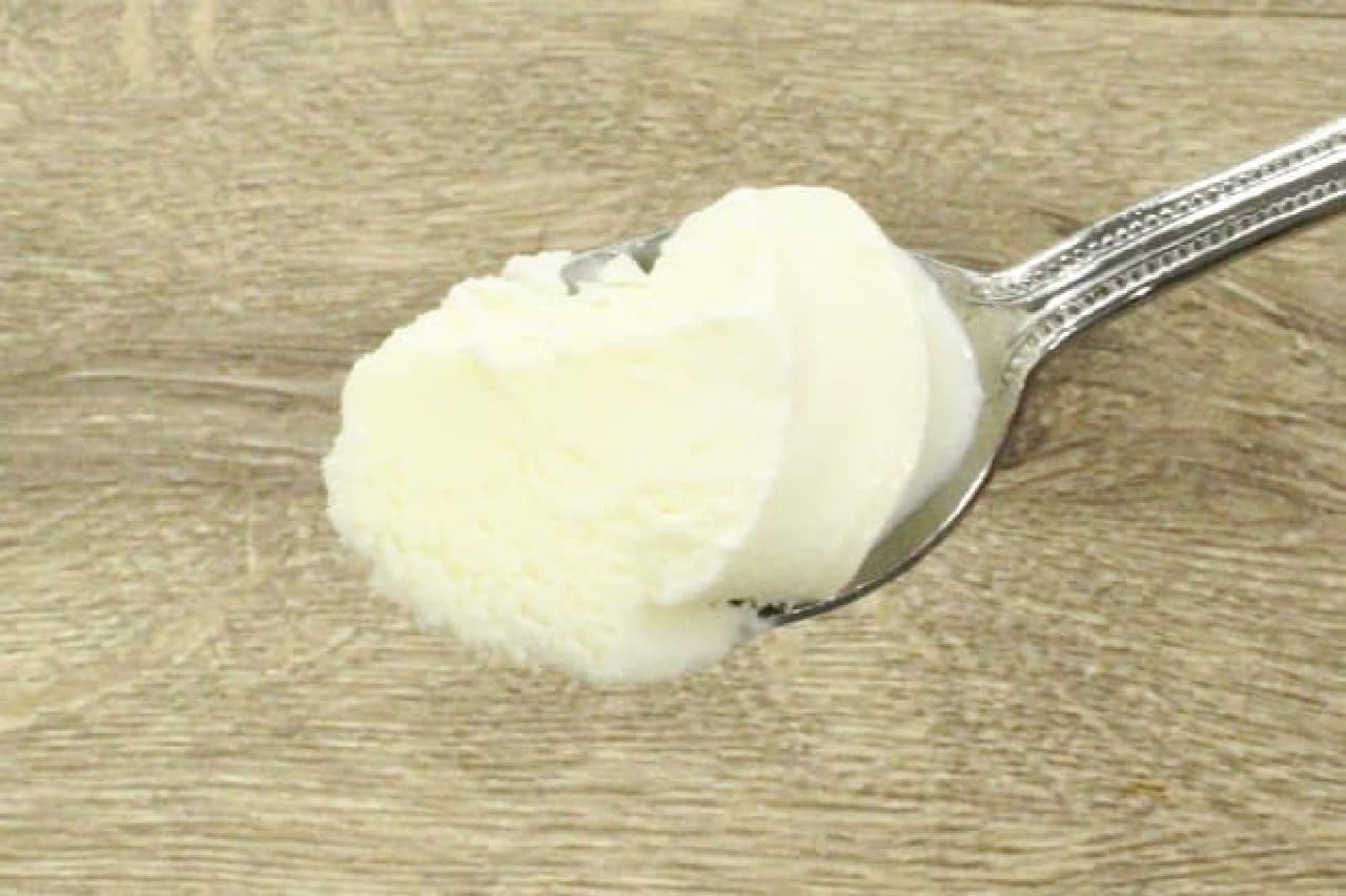 Akagi Nyugyo "Soft Vanilla"