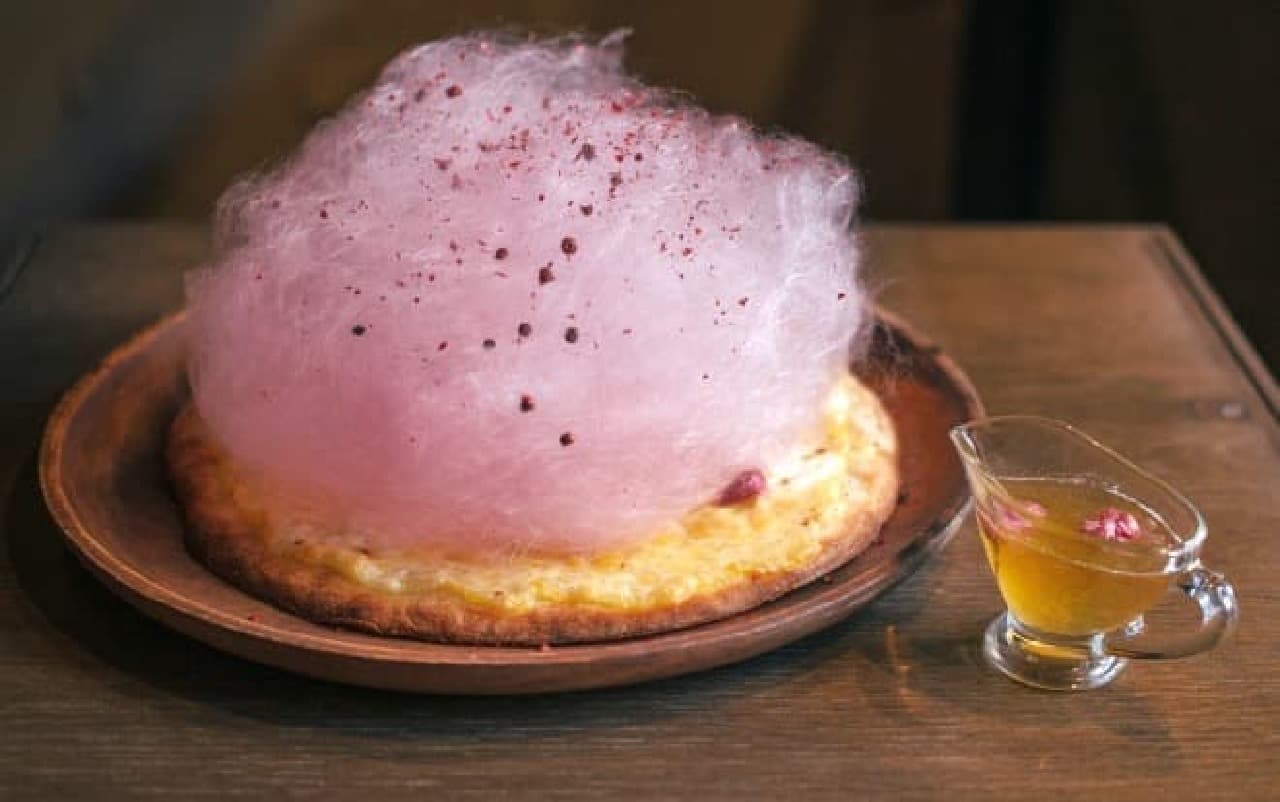 SCHMATZ BEER DINING「桜コットンキャンディピザ」