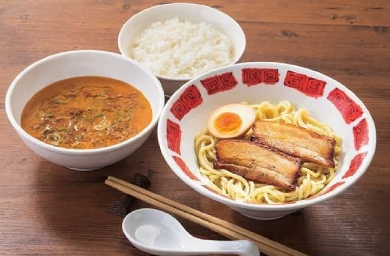 「全国ご当地 旅する麺グルメ」は“麺で日本全国を旅する食紀行”をテーマに、6エリアの厳選素材やご当地グルメを集めたフェア
