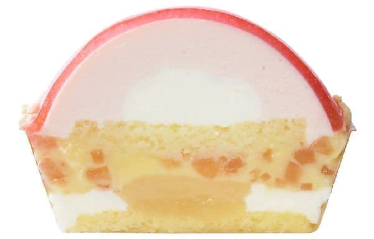 「ピーチドーム/メロンドーム」は、ミルククリームを白桃ムースまたはメロンムースで包んだかわいいドームケーキ