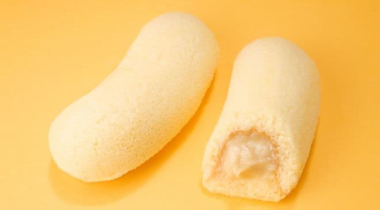Tokyo Banana "Mitsuketta" is the most popular product in the Tokyo Banana world.