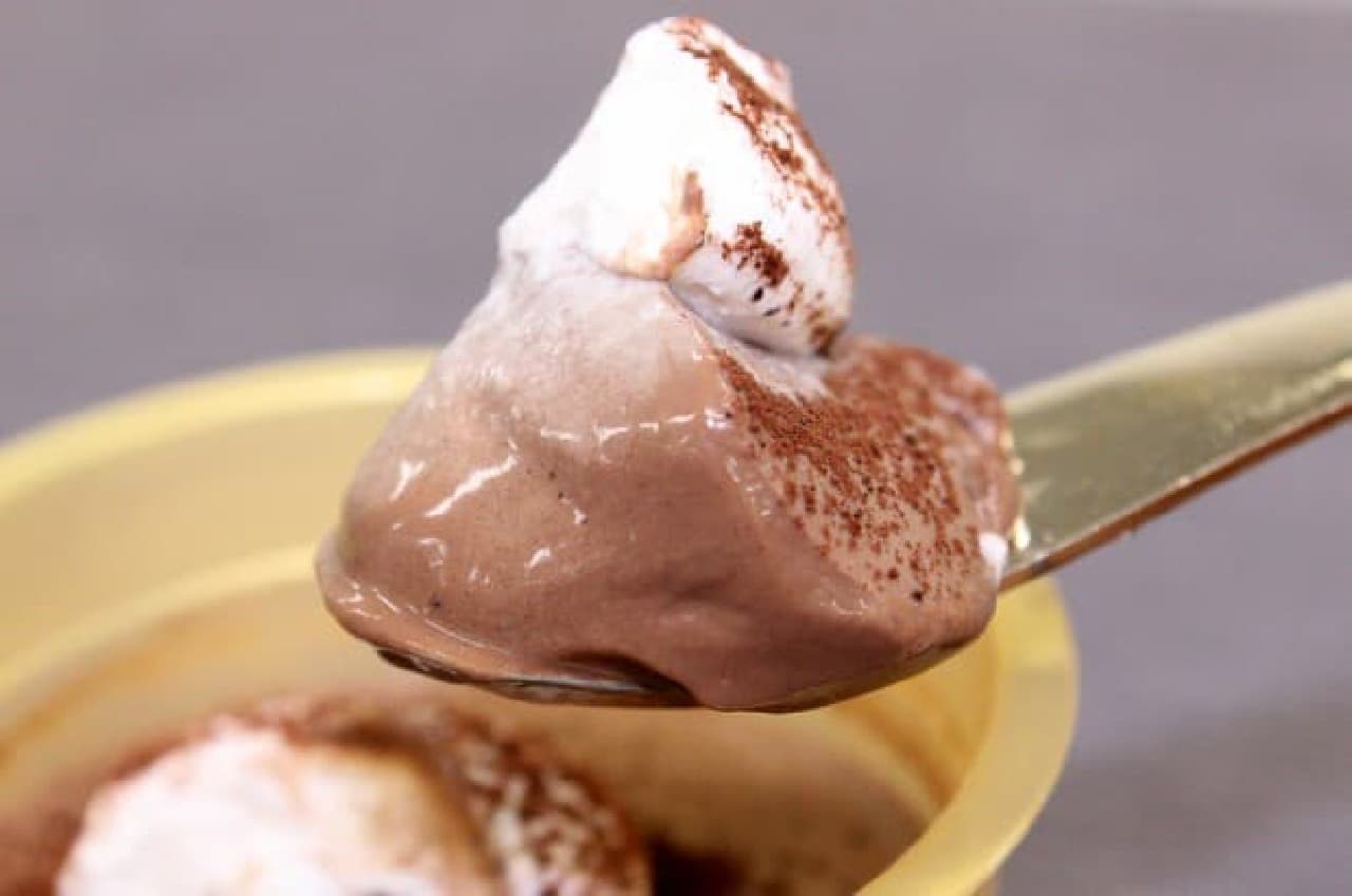 Lawson "Uchi Cafe'SWEETS x GODIVA Chocolatier Pudding"