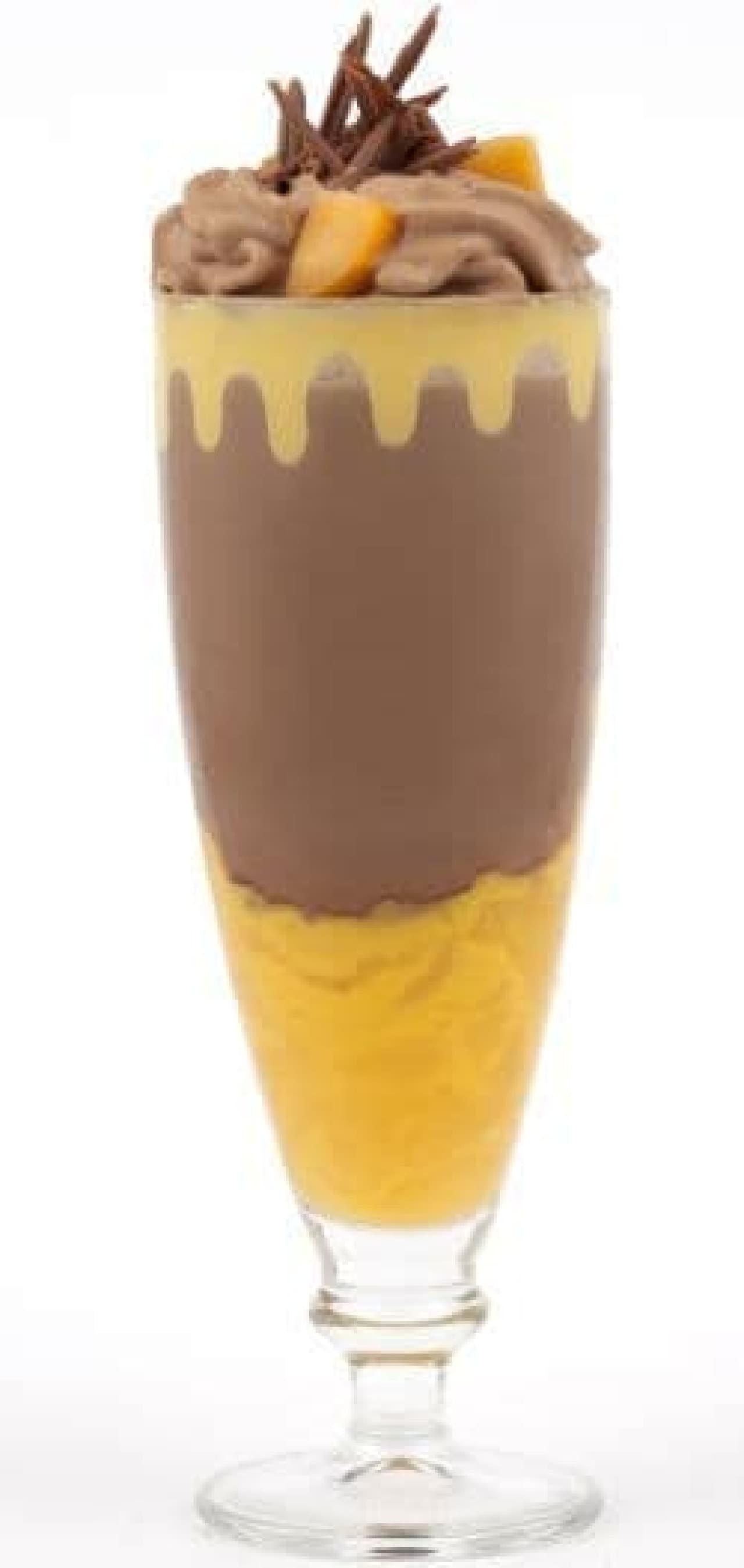 Milk chocolate mango ice drink is a combination of cold chocolate drink and sieving mango pudding.