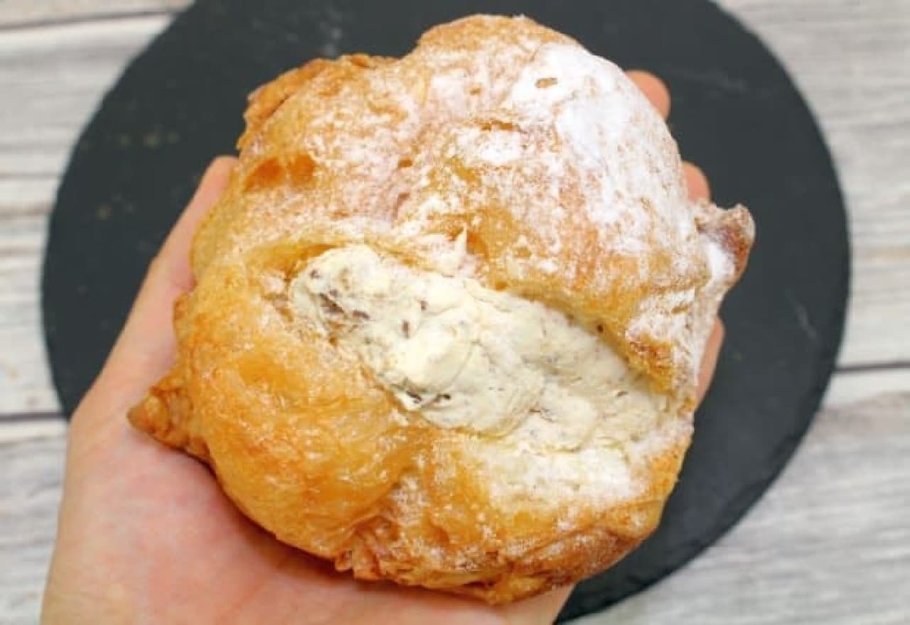 FUJIYA Sweetoven "Kiln-dashi Pie Choux (Country Mum Cream)