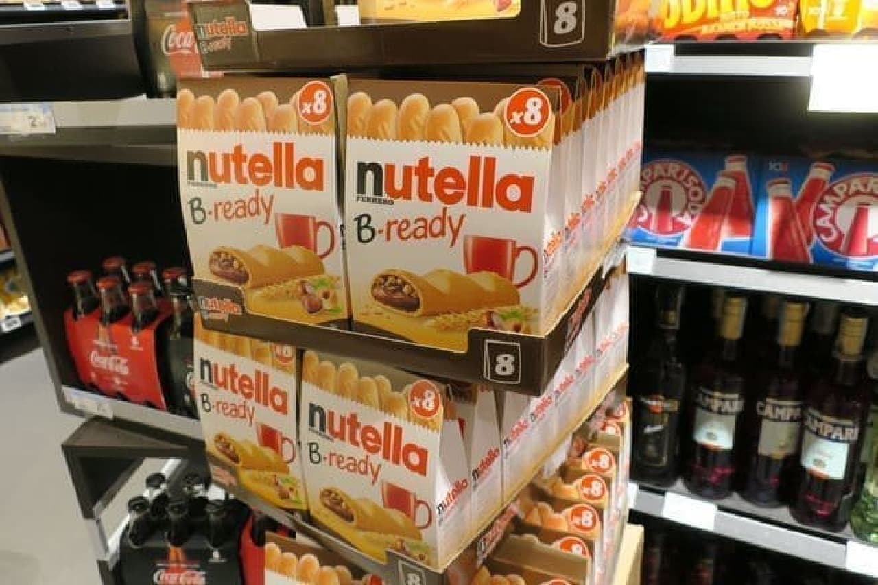 イタリアのスーパーに並ぶnutella ヌテラ