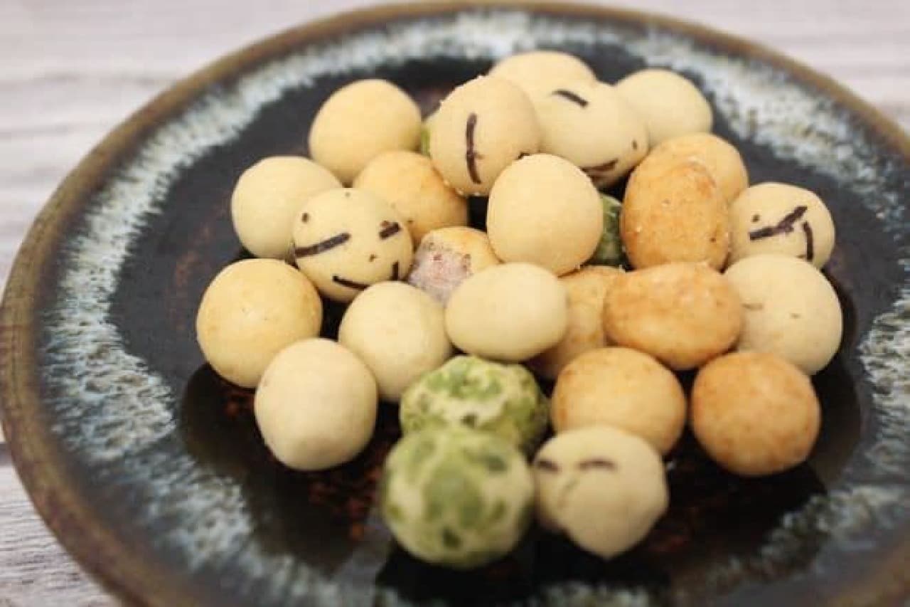 Otoboke beans are the most popular flavor of Mamegen