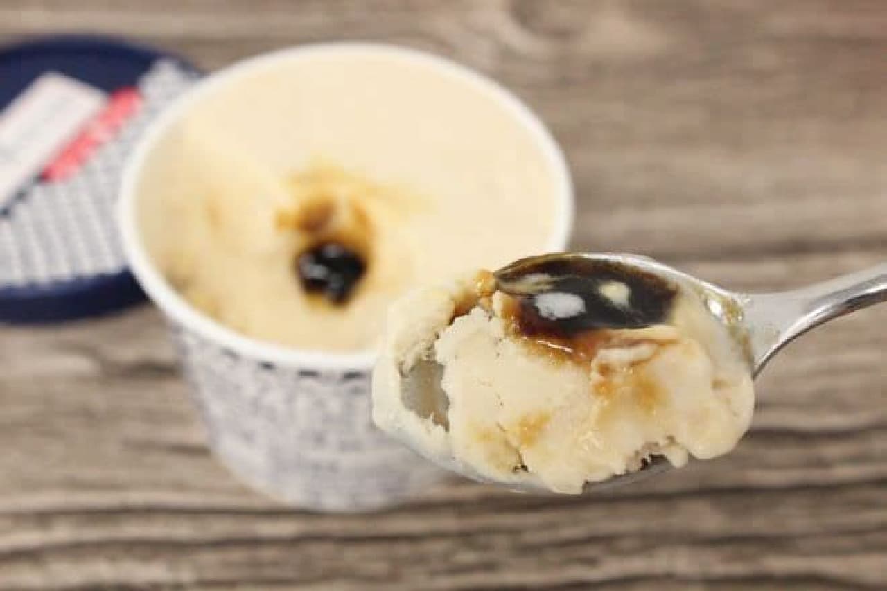 "Kikyo Shingen Mochi Ice Cream" is an ice cream that you can enjoy the flavor of Kikyo Shingen Mochi.
