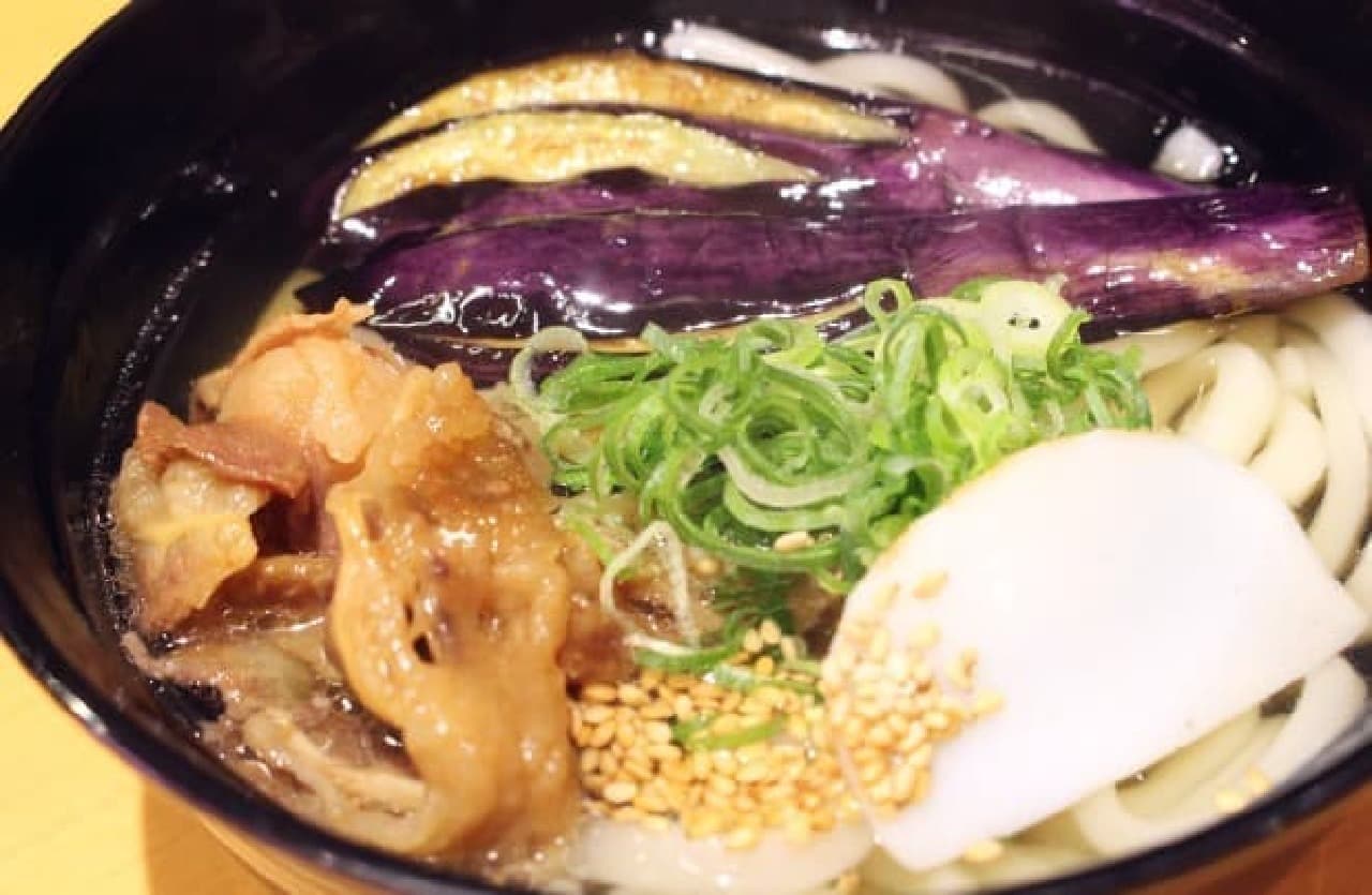 Sushiro "Meat and fried eggplant udon"