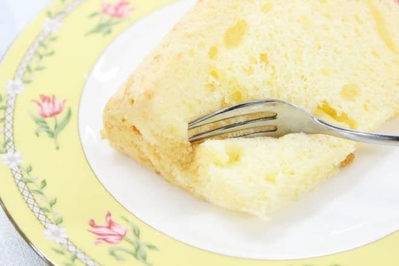 The cheese is a slightly salty chiffon made with Edam cheese.