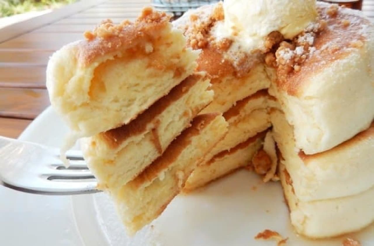 メレンゲ「ホイップバターパンケーキ」