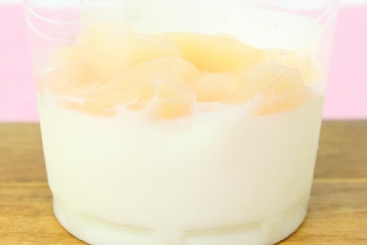 Natural Lawson "Gorotto White Peach Annin Tofu"