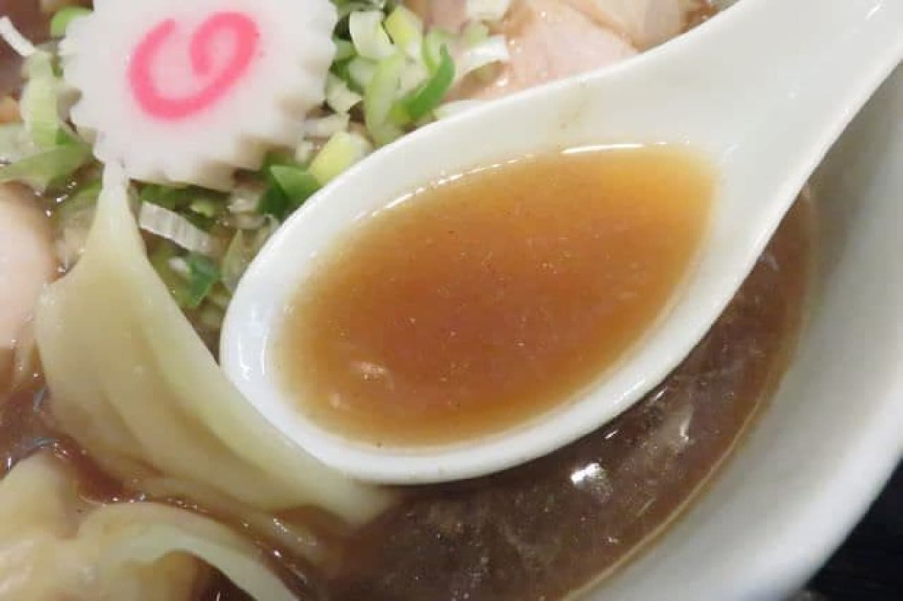 "Chinese soy sauce special soy sauce" of "Edo-mae boiled Chinese noodles Kimihan" in Gotanda